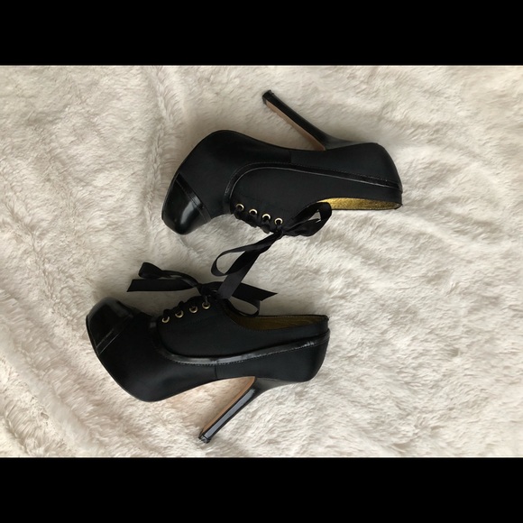 Black Bebe Kristen Booties size 6 - Picture 8 of 8